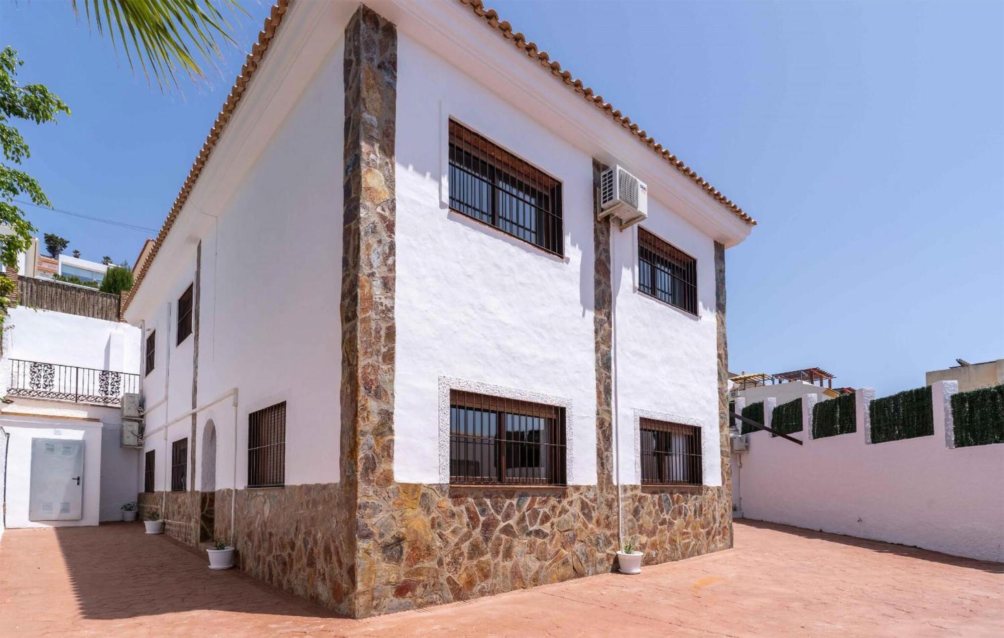 Lovely Home In Benalmadena With Kitchen Exteriör bild