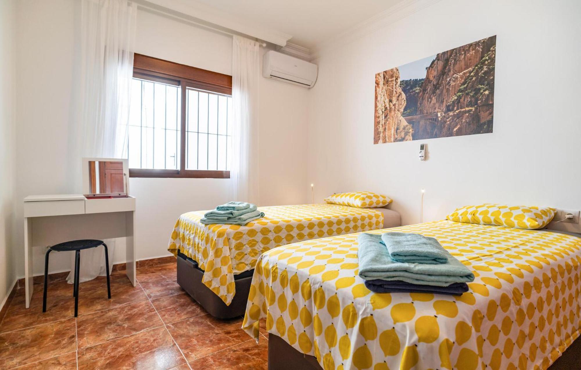 Lovely Home In Benalmadena With Kitchen Exteriör bild